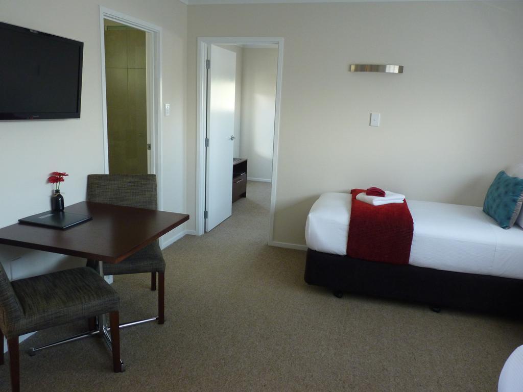Astra Motor Lodge Hamilton Room photo